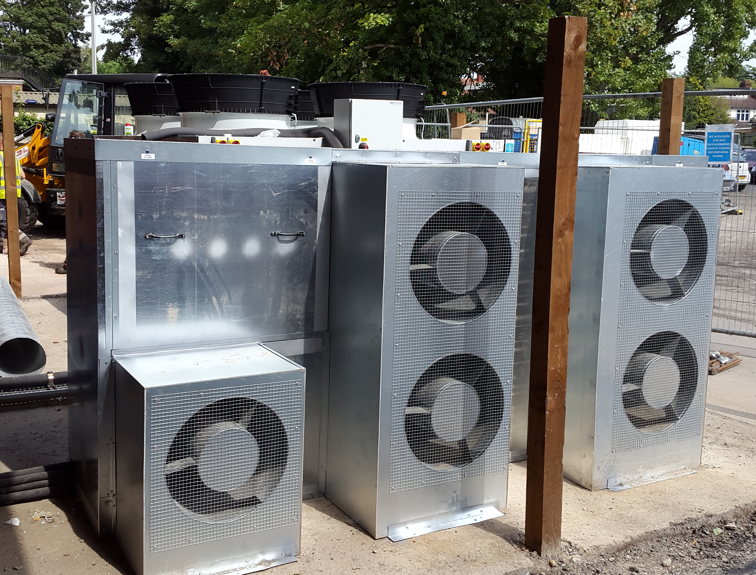Free-standing enclosure fitted to Mitsubishi splits